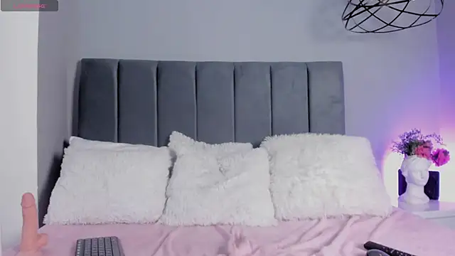 ScarletGV online show from 11-12-25, 10:04