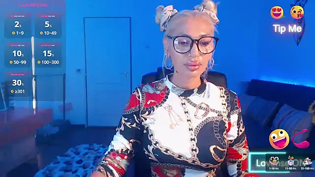 beauty chl0e online show from 10-06-25, 07:22