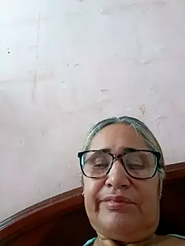  candi online show from 11-24-25, 02:28