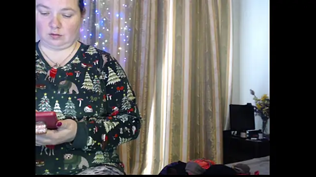 amorelara online show from 11-16-25, 09:04