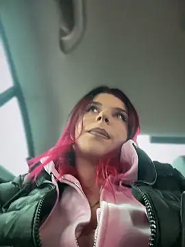 RiriRoseey online show from 11-27-25, 09:00