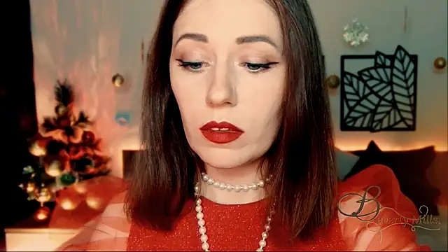 MissBeverlyMills online show from 12-22-24, 05:53