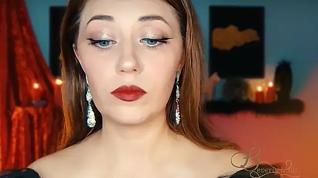 MissBeverlyMills online show from 10-19-25, 09:26