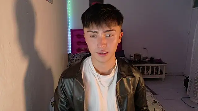 santi-fabulous online show from 12-19-25, 11:01