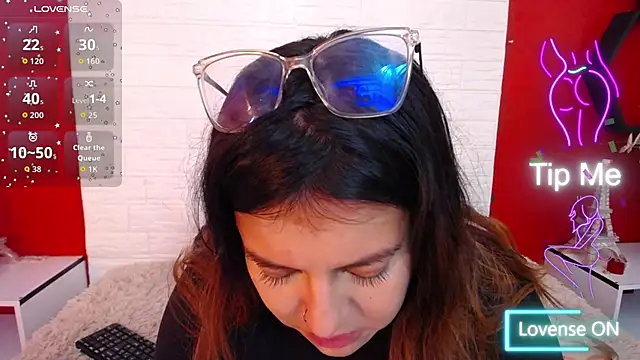  poison sweet online show from 12-14-25, 05:51