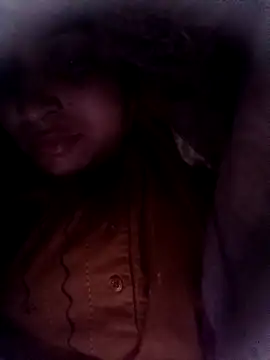 Snapshot of _sonal_sharma chatting on 12-17-25, 05:41 sonal sharma online show from 12-17-25, 05:41