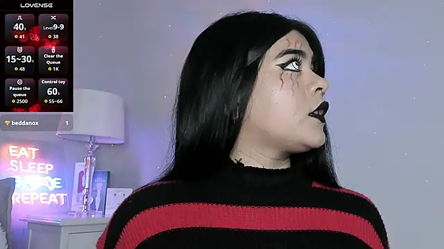 Snapshot of atena_hill chatting on 10-22-25, 07:24 atena hill online show from 10-22-25, 07:24