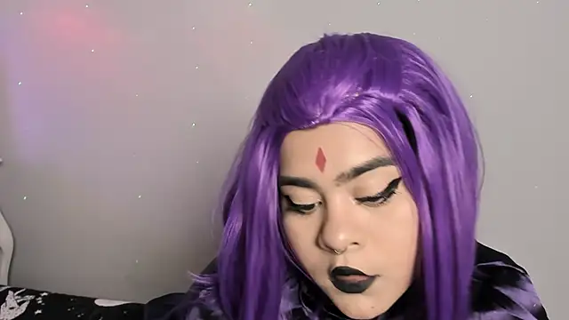 Snapshot of atena_hill chatting on 10-28-25, 07:38 atena hill online show from 10-28-25, 07:38