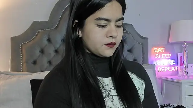 atena hill online show from 11-29-25, 12:30