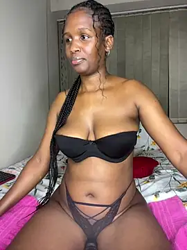 Snapshot of Kinkyy_ chatting on 03-15-25, 02:03 Kinkyy online show from 03-15-25, 02:03