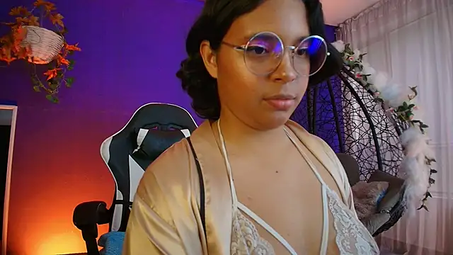 Emmapark  online show from 04-15-26, 07:58