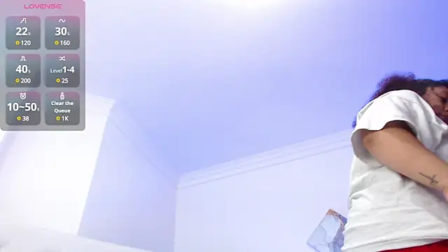 Snapshot of hanna_danger19 chatting on 01-28-25, 01:38 hanna danger19 online show from 01-28-25, 01:38