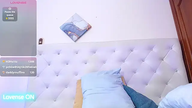 Snapshot of hanna_danger19 chatting on 03-07-25, 06:43 hanna danger19 online show from 03-07-25, 06:43