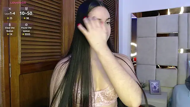 sofiaduque 26 online show from 12-06-24, 11:57