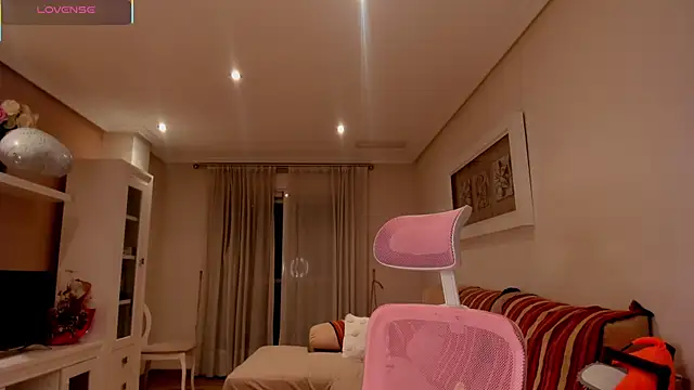 bella apont online show from 10-15-25, 09:48