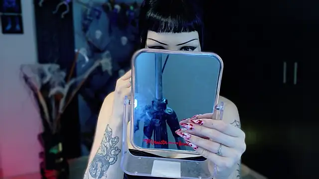 Madison Jackson online show from 11-13-25, 09:58