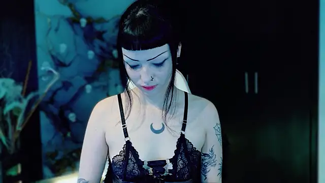 Madison Jackson online show from 11-24-25, 10:31