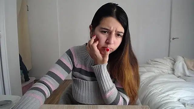 Snapshot of Contantin_helena chatting on 01-08-25, 01:41 Contantin helena online show from 01-08-25, 01:41