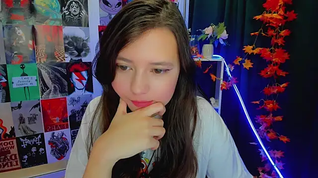 Lina Brownie online show from 12-19-24, 02:34