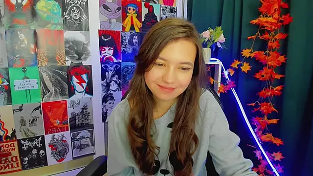 Lina Brownie online show from 12-20-24, 05:25