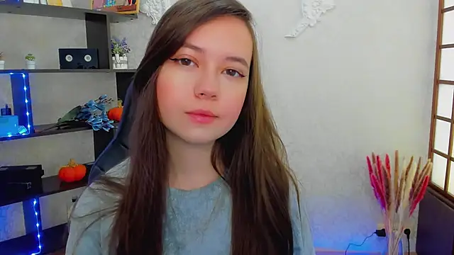 Lina Brownie online show from 12-22-24, 01:55