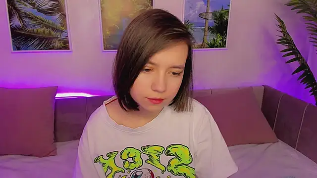 Lina Brownie online show from 01-19-25, 05:15