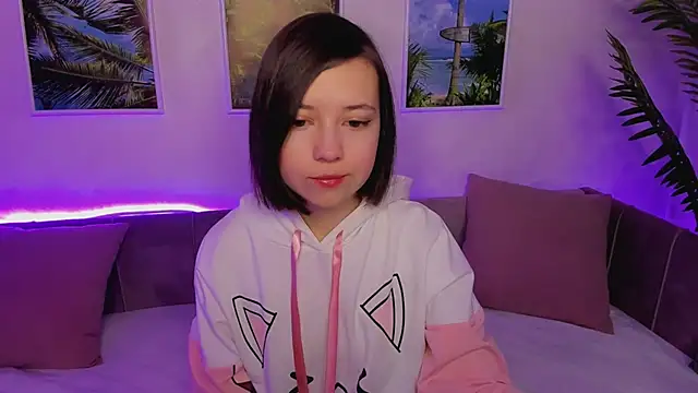 Lina Brownie online show from 01-20-25, 02:01