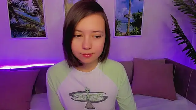 Lina Brownie online show from 01-20-25, 05:37