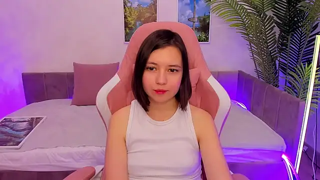 Lina Brownie online show from 02-19-25, 04:55
