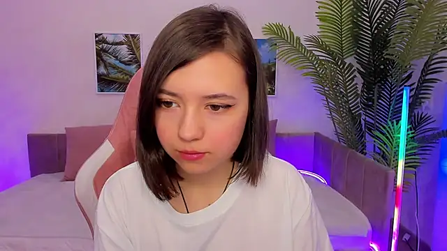 Lina Brownie online show from 02-26-25, 01:53