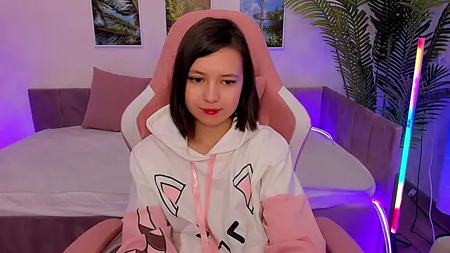 Lina Brownie online show from 02-28-25, 05:15