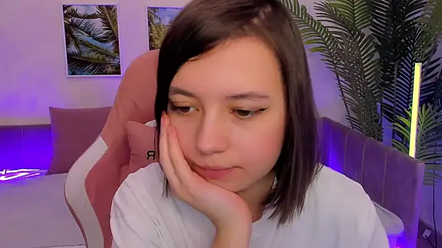 Lina Brownie online show from 03-14-25, 05:16