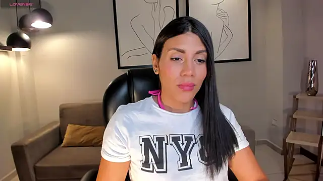 CharlotteCox  online show from 12-05-24, 11:05