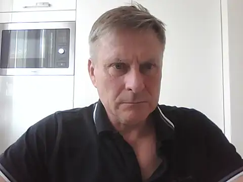 johnnym1 online show from 03-21-25, 01:01