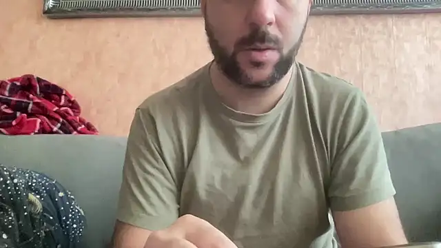 Snapshot of RedDante89 chatting on 12-24-24, 10:11 RedDante89 online show from 12-24-24, 10:11