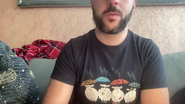 Snapshot of RedDante89 chatting on 01-06-25, 10:46 RedDante89 online show from 01-06-25, 10:46