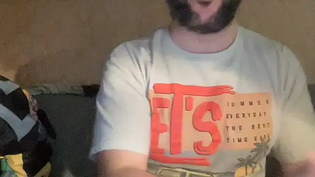 Snapshot of RedDante89 chatting on 02-14-25, 08:10 RedDante89 online show from 02-14-25, 08:10