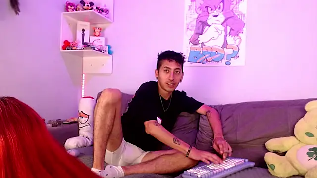 Snapshot of jessnrogger chatting on 03-20-25, 02:08 jessnrogger online show from 03-20-25, 02:08