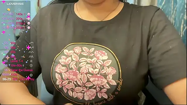 Snapshot of Spice-Summi chatting on 03-21-25, 04:29 Spice-Summi online show from 03-21-25, 04:29