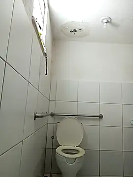 Snapshot of azuado20xv chatting on 11-06-25, 01:01 azuado20xv online show from 11-06-25, 01:01