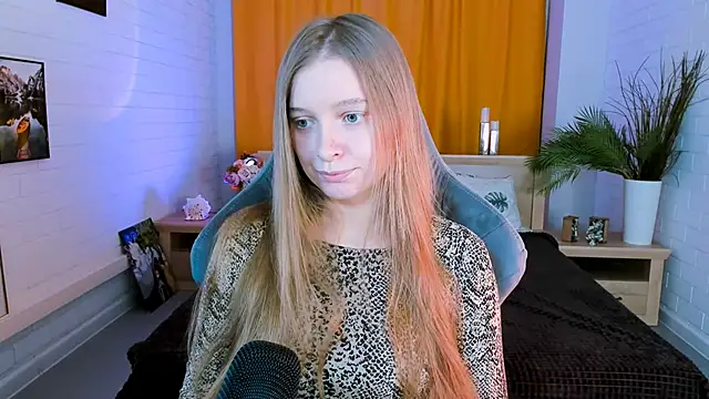 MayaSinabon online show from 01-26-25, 12:11