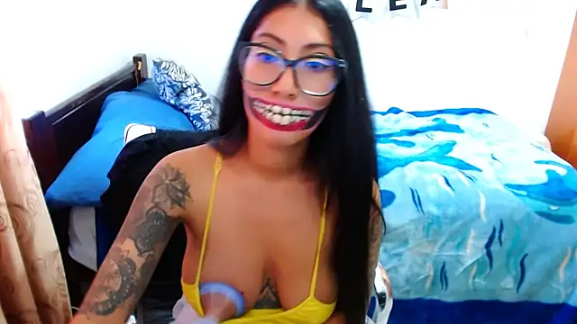 sofia rosse4 online show from 10-03-25, 10:40