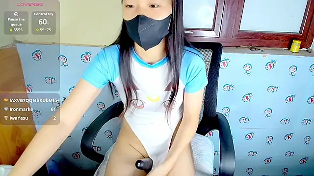 Snapshot of __Saphia__ chatting on 11-11-25, 04:45 Saphia online show from 11-11-25, 04:45