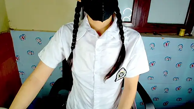 Snapshot of __Saphia__ chatting on 11-12-25, 03:45 Saphia online show from 11-12-25, 03:45