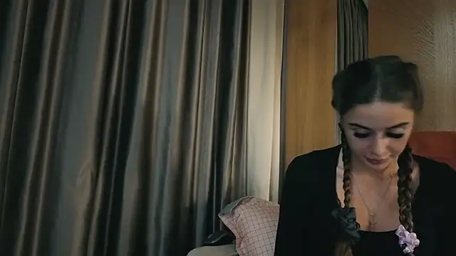 your bunnygirl online show from 10-17-25, 07:16