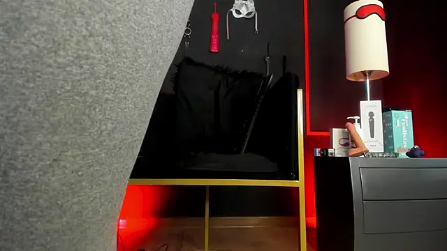 CharlotteScotte online show from 10-18-25, 12:06