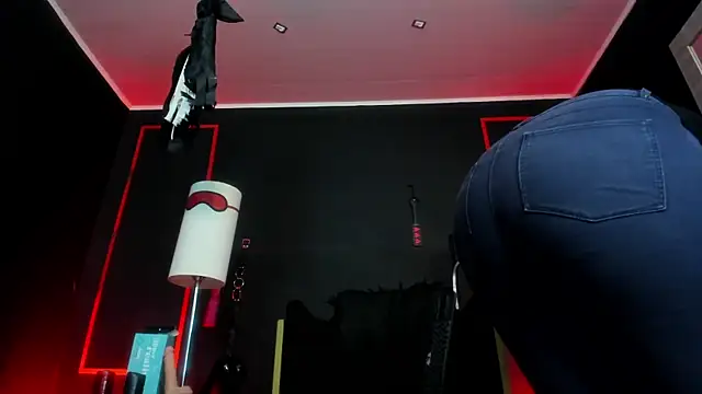 CharlotteScotte online show from 10-27-25, 11:36