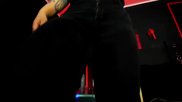 CharlotteScotte online show from 11-12-25, 12:05