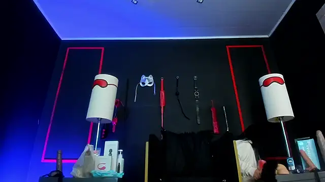 Snapshot of CharlotteScotte chatting on 12-15-25, 11:58 CharlotteScotte online show from 12-15-25, 11:58