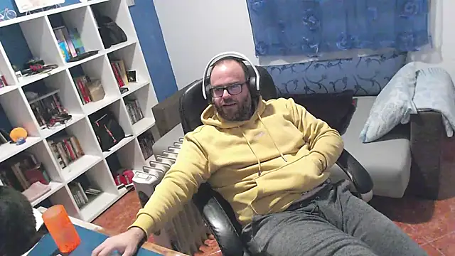 ravingr4d4 online show from 11-30-25, 10:03